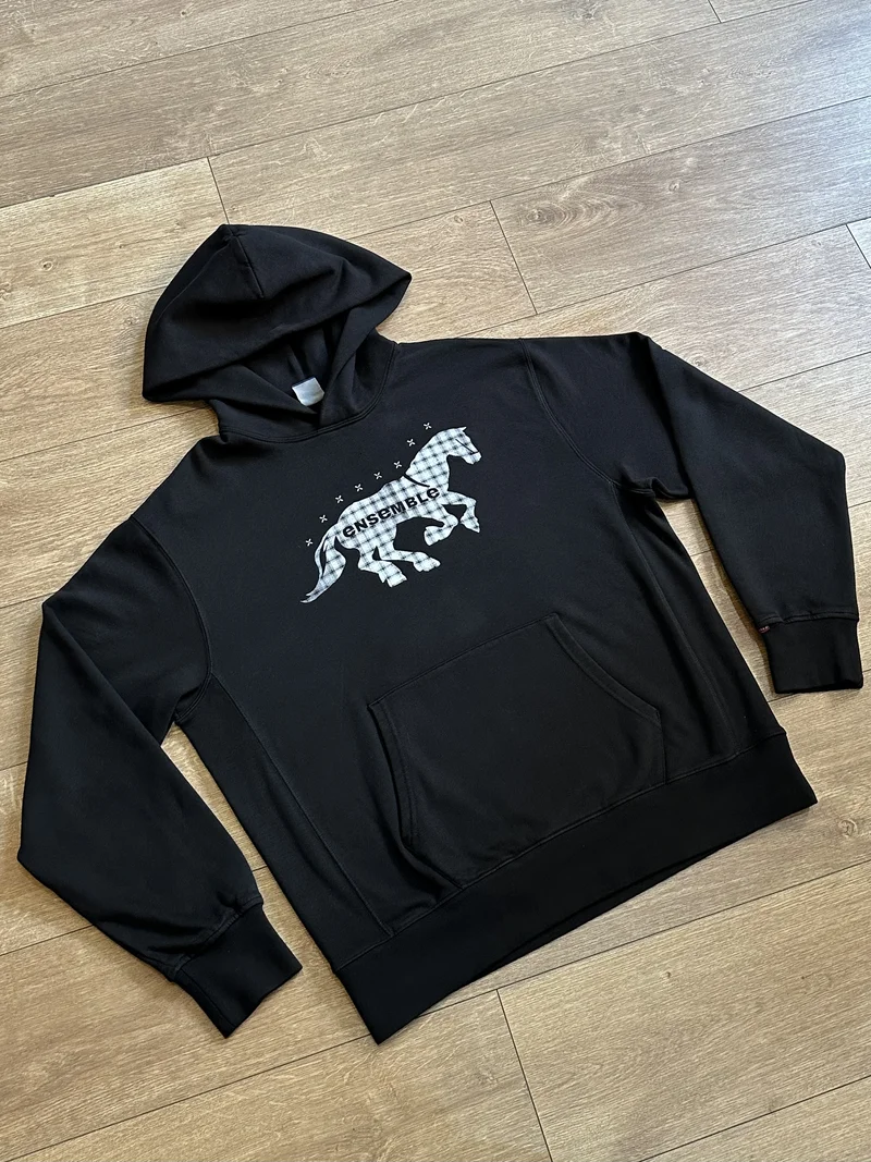 Hoodie & Ensemble